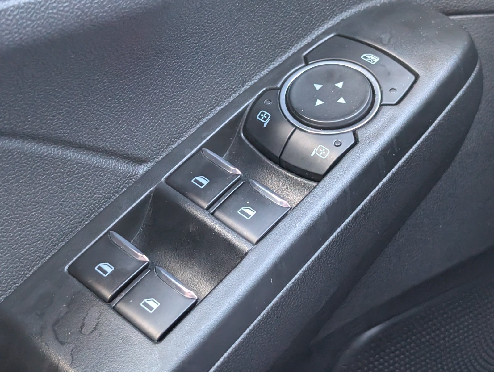 Used 2024 Ford Escape ST-Line w/ Tech Pack #1 AWD/4WD image 22