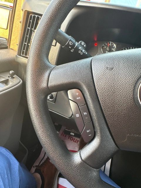 Used 2025 Chevrolet Express 2500 w/ Driver Convenience Package RWD image 33