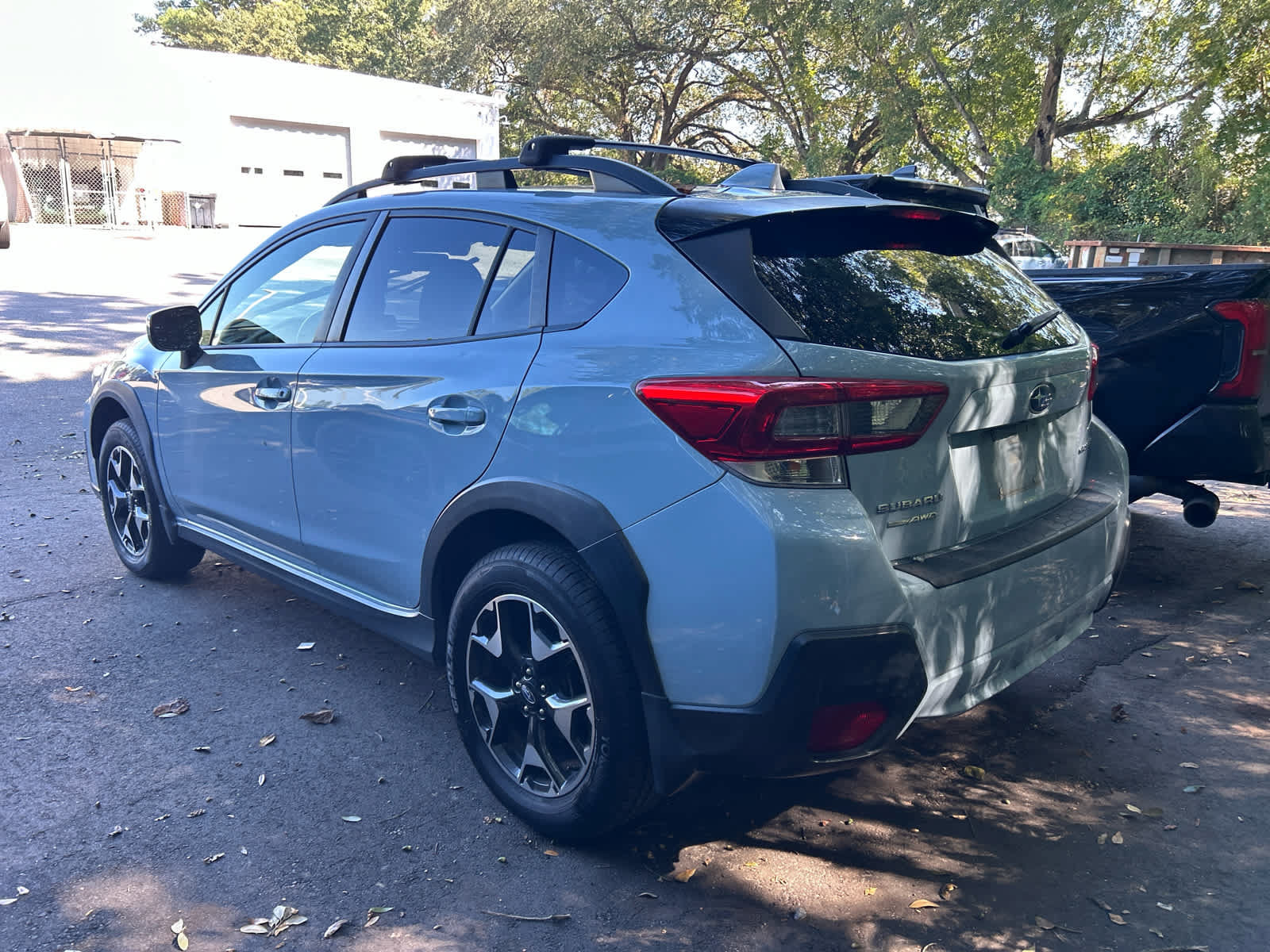 Used 2020 Subaru Crosstrek 2.0i Premium w/ Moonroof Package 2 AWD/4WD image 2