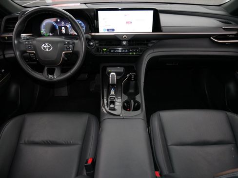 Certified 2026 Toyota Crown AWD/4WD image 10