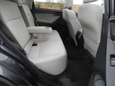 Used 2015 Subaru Forester 2.5i Premium w/ All-Weather Package image 33