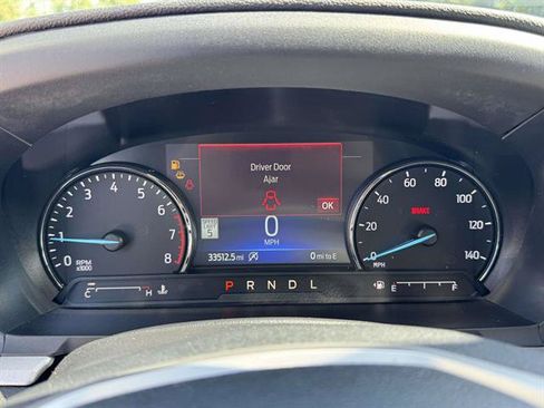 Used 2023 Ford Explorer XLT w/ Equipment Group 202A AWD/4WD image 18