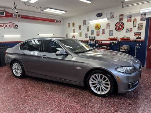 Used 2014 BMW 528i xDrive Sedan image 4