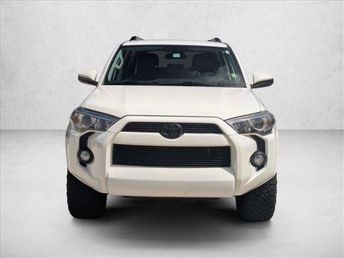 Used 2019 Toyota 4Runner SR5 image 2
