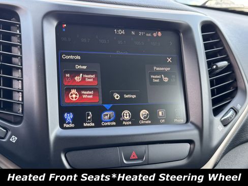 Used 2015 Jeep Cherokee Latitude w/ Cold Weather Group image 9