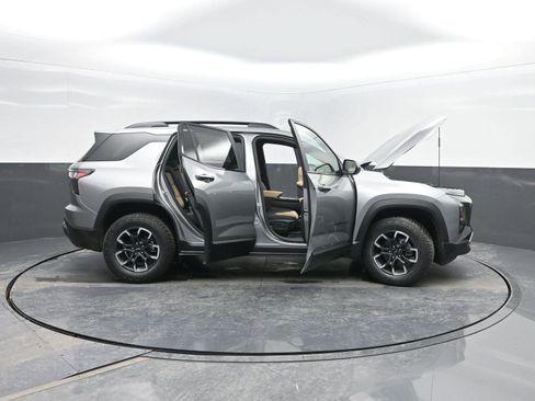 New 2026 Chevrolet Equinox ACTIV w/ Convenience Package III image 49