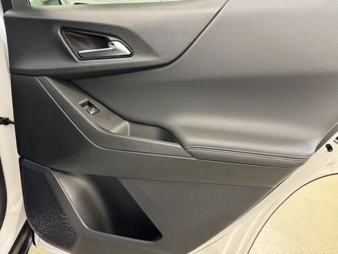 New 2026 Chevrolet Equinox LT image 25