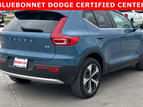 Used 2023 Volvo XC40 B5 Plus w/ Protection Package Premier image 5