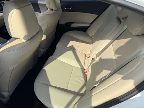 Used 2014 Acura ILX w/ Technology Package image 13