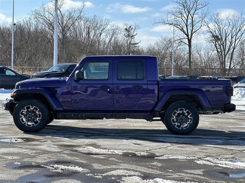 New 2026 Jeep Gladiator Sport image 5