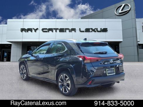 Certified 2023 Lexus UX 250h FWD w/ Accessory Package (Z2) image 6