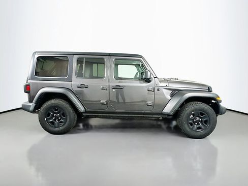 Used 2020 Jeep Wrangler Unlimited Sport image 4