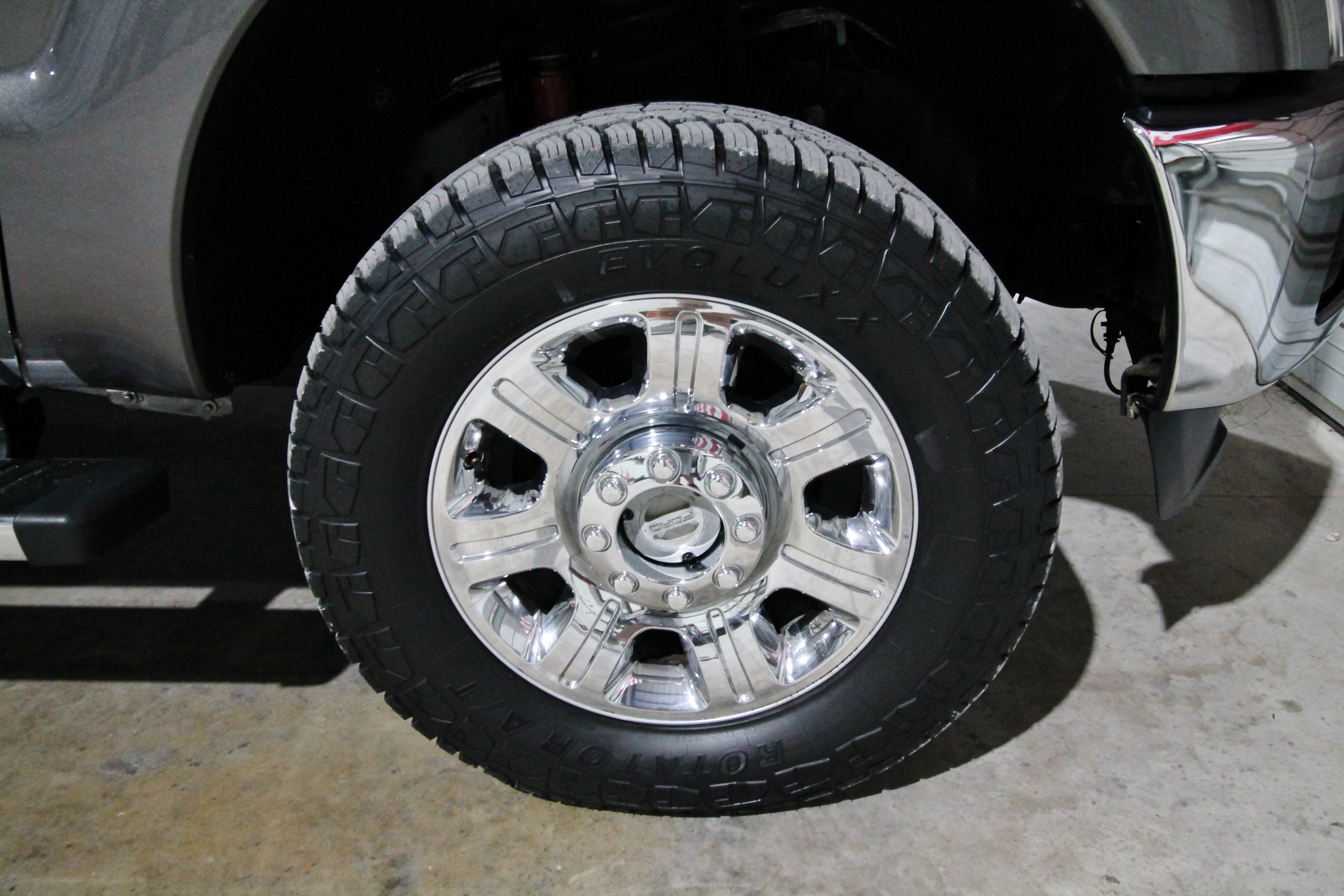 Used 2012 Ford F250 Lariat w/ Chrome Pkg AWD/4WD image 16