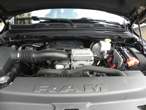 Used 2022 RAM 1500 Big Horn AWD/4WD image 21