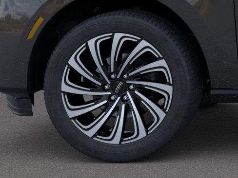 New 2025 Lincoln Navigator Black Label image 20