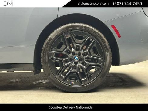 Used 2026 BMW iX xDrive60 w/ M Sport Package AWD/4WD image 38