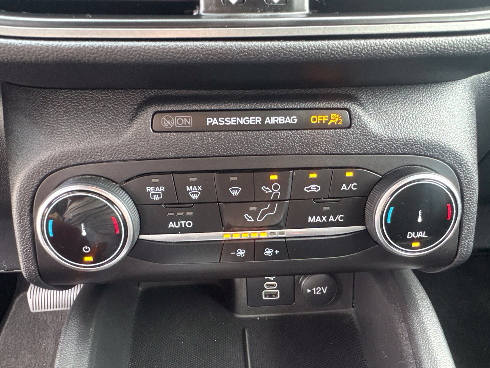 Used 2025 Ford Escape ST-Line FWD image 26