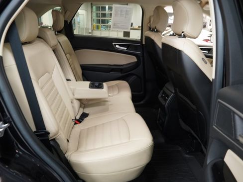 Used 2019 Ford Edge SEL w/ Equipment Group 201A image 30