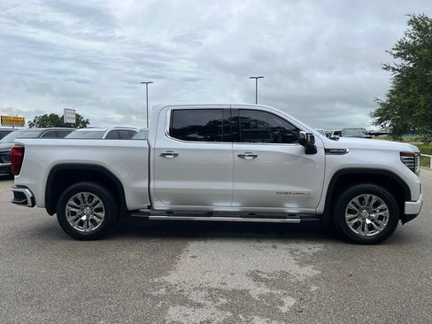 Used 2024 GMC Sierra 1500 Denali w/ Technology Package AWD/4WD image 4