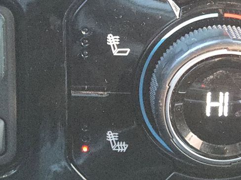 Used 2024 Chevrolet Silverado 1500 LT Trail Boss w/ Convenience Package II image 6