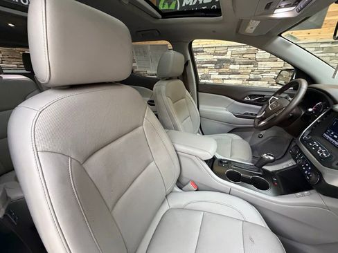 Used 2017 GMC Acadia SLT AWD/4WD image 15