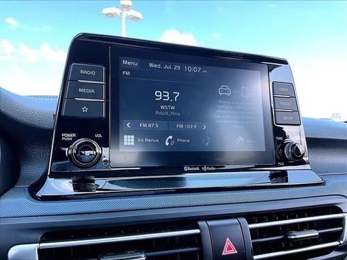 Used 2021 Kia Seltos S AWD/4WD image 19
