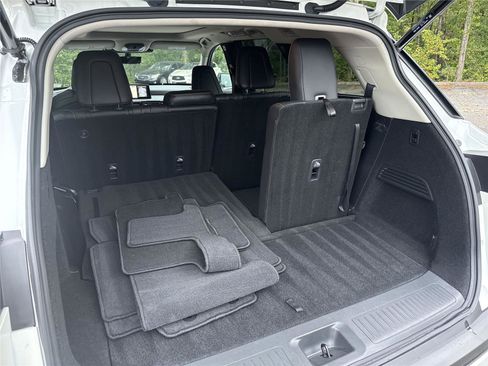 Certified 2025 INFINITI QX60 Luxe w/ Vision Package image 27