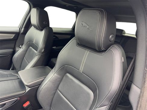 Used 2024 Jaguar F-PACE R-Dynamic S image 25