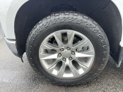 Used 2021 Chevrolet Silverado 1500 LTZ w/ Z71 Off-Road Package image 10