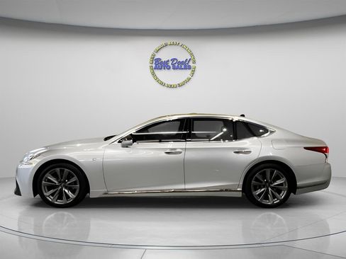 Used 2019 Lexus LS 500 F Sport w/ Accessory Package (Z1) AWD/4WD image 2