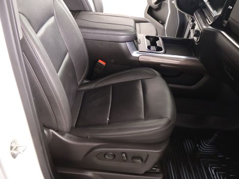 Used 2024 Chevrolet Silverado 3500 LTZ w/ LTZ Convenience Package image 14