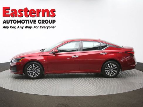 Used 2023 Nissan Altima 2.5 SV w/ SV Premium Package image 60
