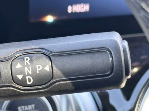 New 2026 Mercedes-Benz GLB 250 4MATIC image 16