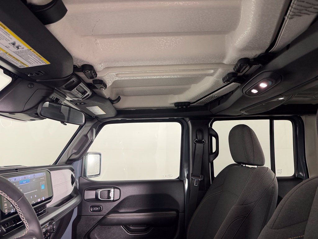 Used 2025 Jeep Wrangler Unlimited Sport S 4xe AWD/4WD image 17