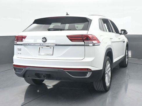 Used 2021 Volkswagen Atlas Cross Sport SE w/ Panoramic Sunroof Package image 5