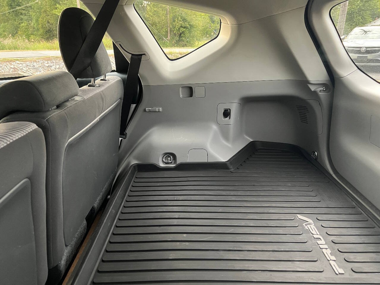 Used 2016 Toyota Prius V Two FWD image 14