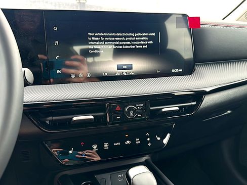 New 2026 Nissan Kicks SR w/ Cold Weather Package FWD image 21