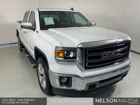 Used 2015 GMC Sierra 1500 SLT w/ SLT Crew Cab Value Package AWD/4WD image 3