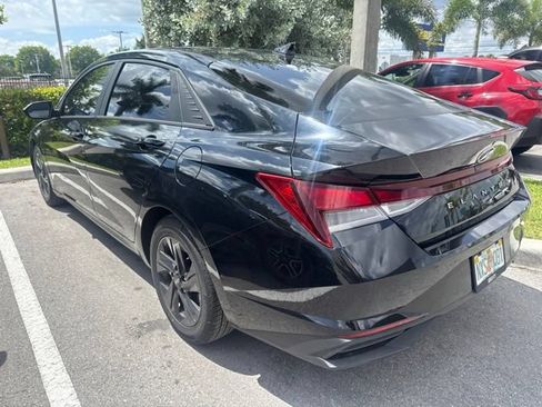 Used 2021 Hyundai Elantra SEL FWD image 5