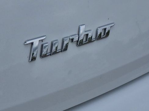 Used 2013 Volkswagen Beetle 2.0T FWD image 13