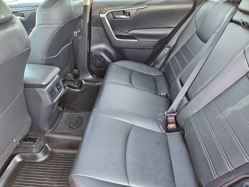 Used 2024 Toyota RAV4 XLE Premium image 30