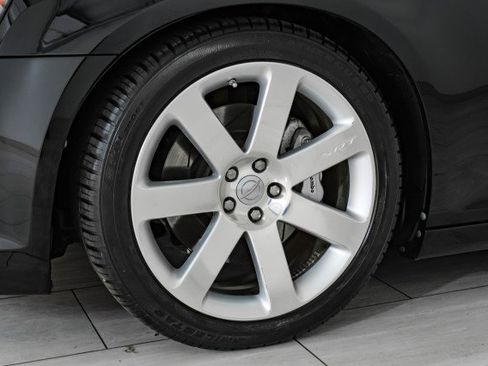 Used 2012 Chrysler 300 SRT8 w/ 19-Premium Speaker Group image 53