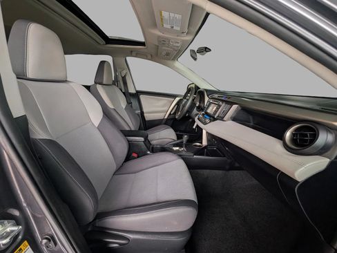 Used 2015 Toyota RAV4 XLE AWD/4WD image 22