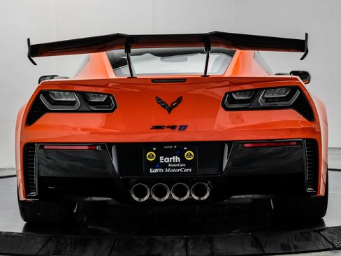 Used 2019 Chevrolet Corvette ZR1 RWD image 17