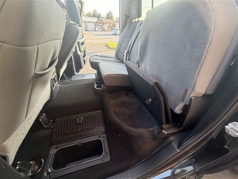 Used 2015 RAM 3500 Big Horn AWD/4WD image 11