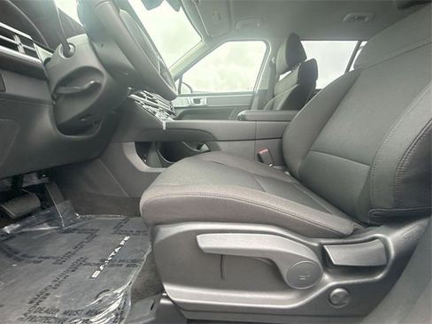 New 2025 Hyundai Santa Fe SE image 12