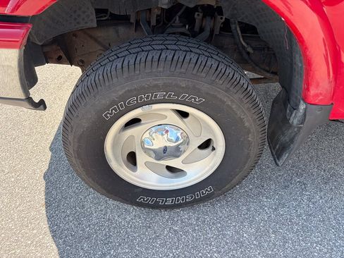 Used 1998 Ford F150 4x4 Regular Cab image 14