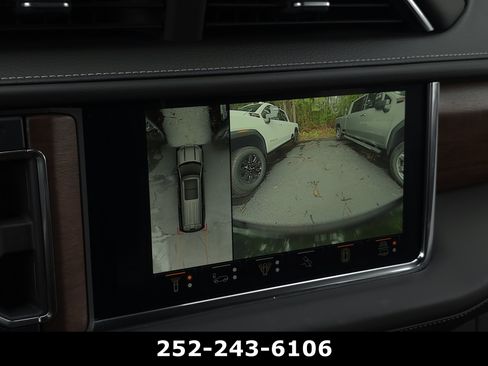 Used 2023 GMC Yukon Denali Ultimate AWD/4WD image 26