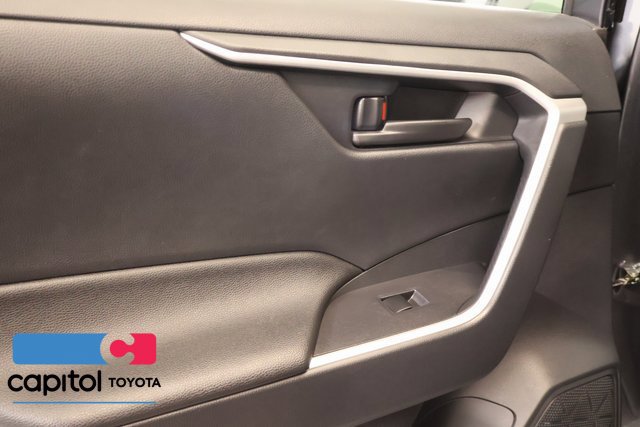 Certified 2024 Toyota RAV4 LE AWD/4WD image 29