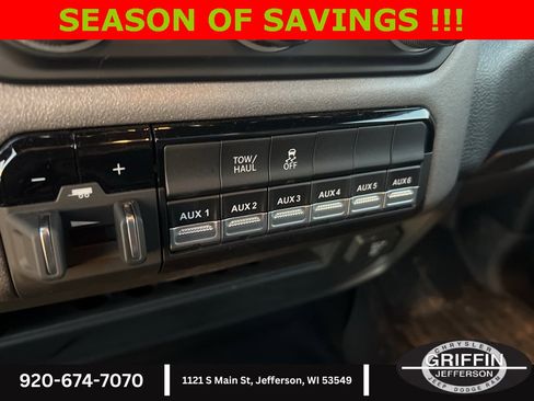 Used 2024 RAM 2500 Tradesman w/ Chrome Appearance Group image 30